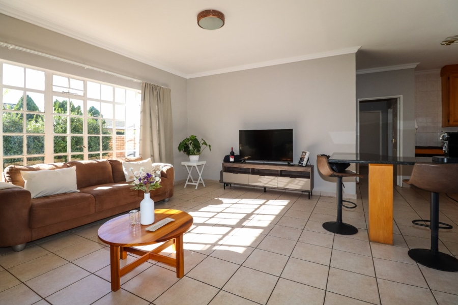 2 Bedroom Property for Sale in Flamwood North West